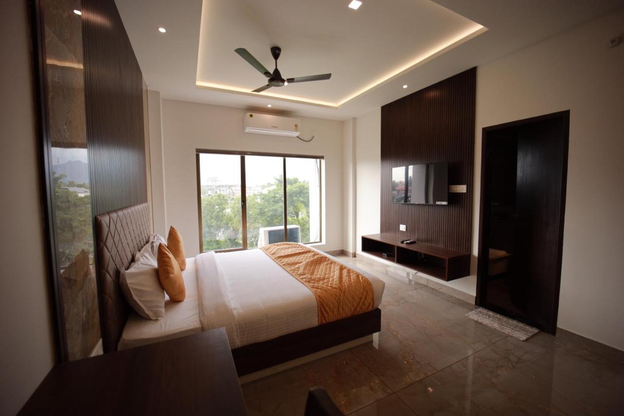 Bliss Regency Business Hotel Palakkad Exterior photo