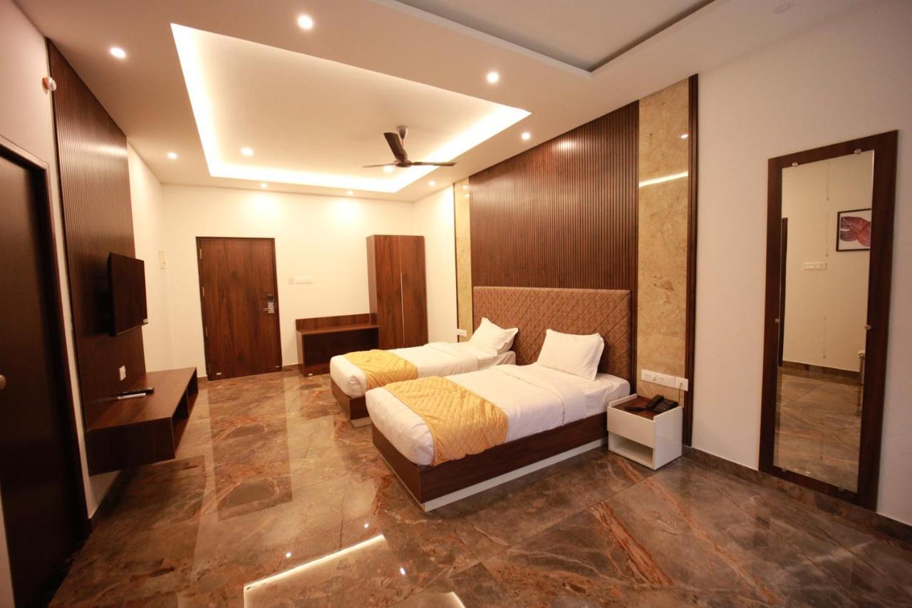 Bliss Regency Business Hotel Palakkad Exterior photo